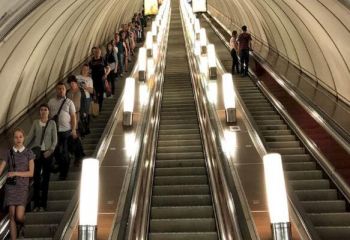 傲群為俄羅斯圣彼得堡地鐵供應(yīng)安全毛刷及配套產(chǎn)品