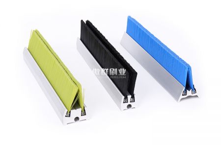 電梯防塵刷為什么能起到防塵的作用？